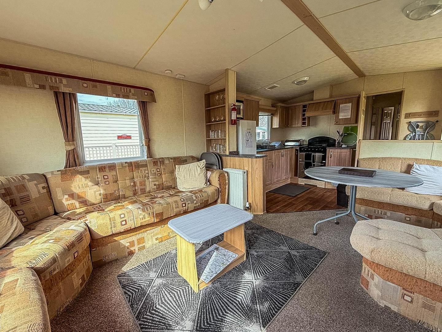 Spacious 8 Berth Caravan At Southview Holiday Park Near Skegness Ref 33018Ml Exterior foto